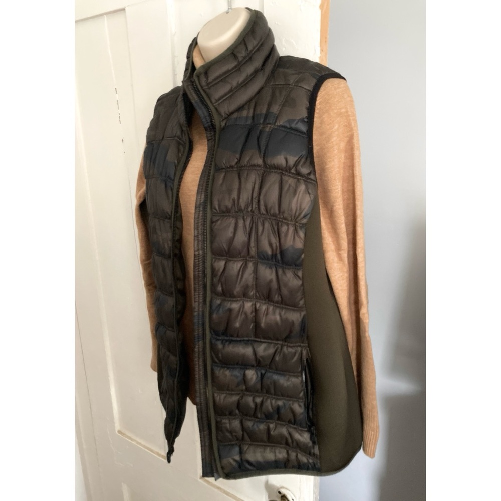 Michael Kors Camouflage Puffer Vest Funnel Neck Small/Medium Green/Brown